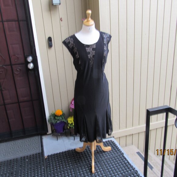 #472  NEW WOMAN'S BLACK EVENING DRESS BY R&M RICHARDS (SIZE 16W) - Picture 1 of 4